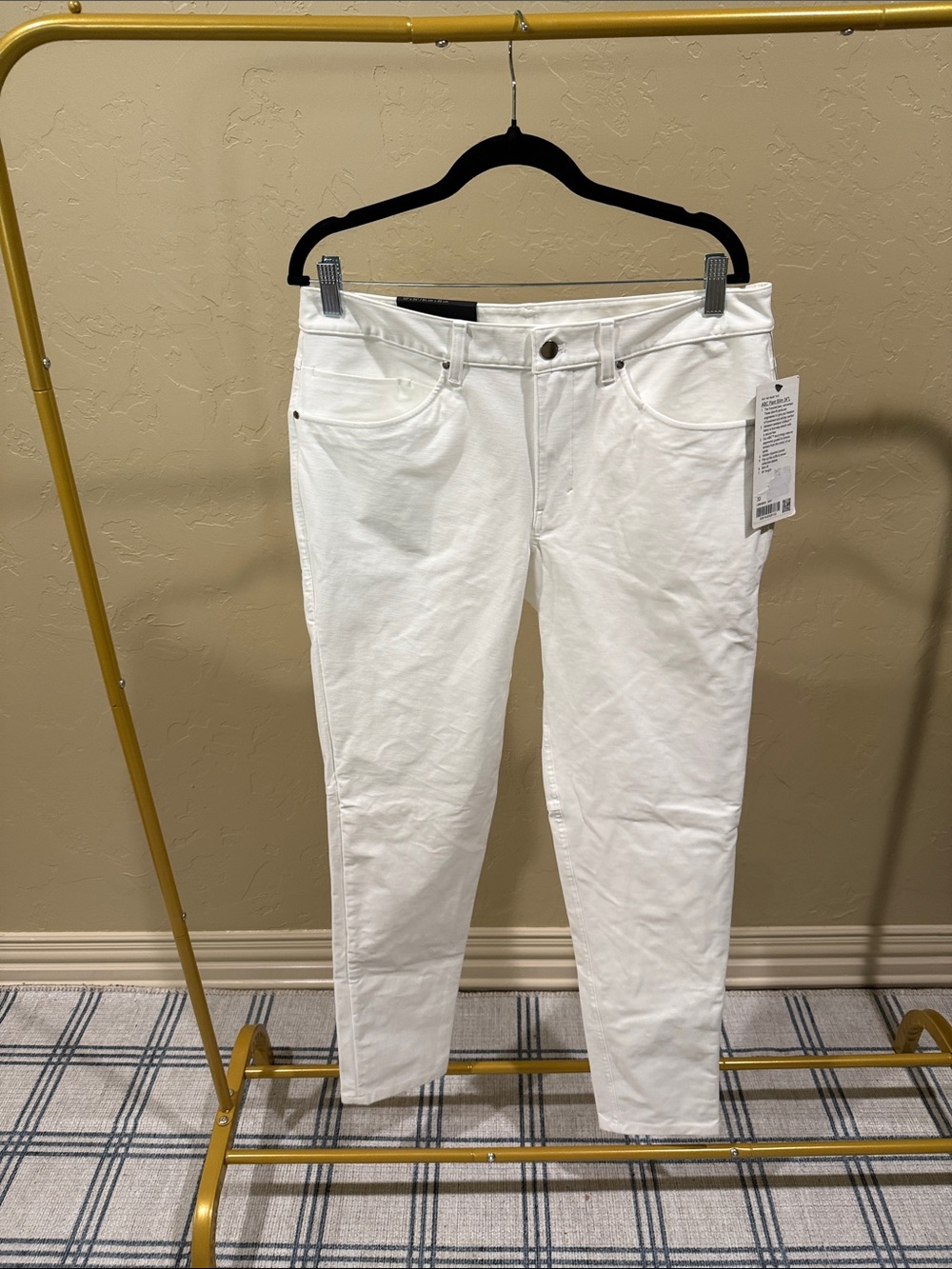 lululemon athletica White Cropped Slim Ankle Jeans